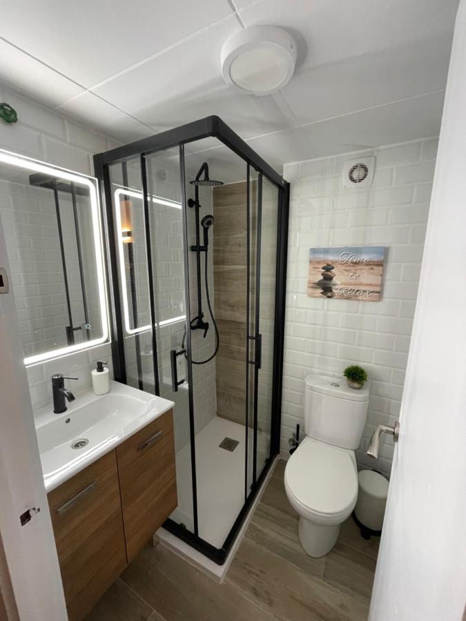 Apartamento Vistas Al Mar Aire Acondicionado Wifi Empuriabrava Bagian luar foto