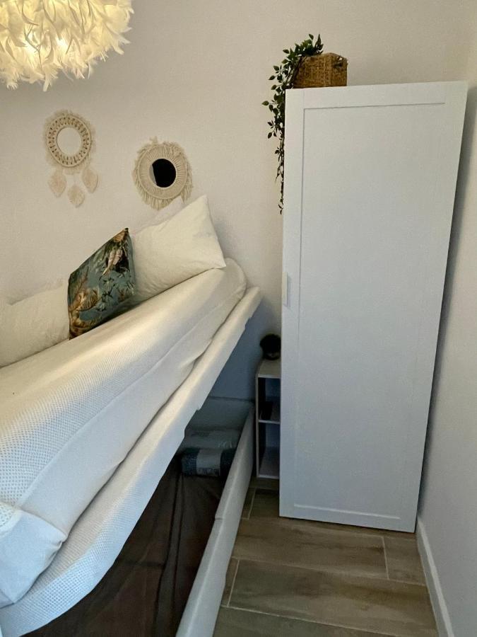 Apartamento Vistas Al Mar Aire Acondicionado Wifi Empuriabrava Bagian luar foto