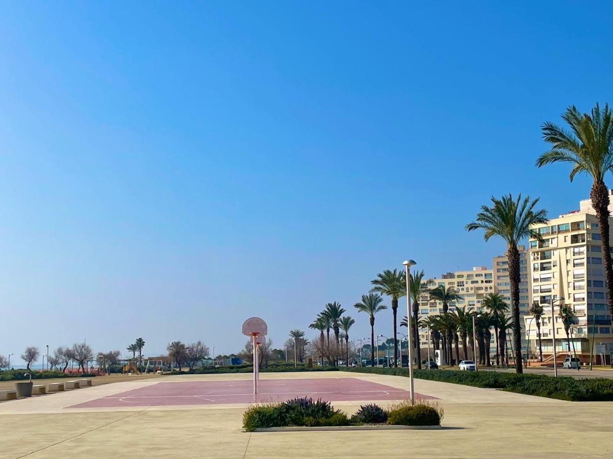 Apartamento Vistas Al Mar Aire Acondicionado Wifi Empuriabrava Bagian luar foto